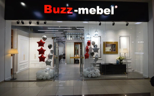 Фасад мебельного салона «Buzz-mebel»
